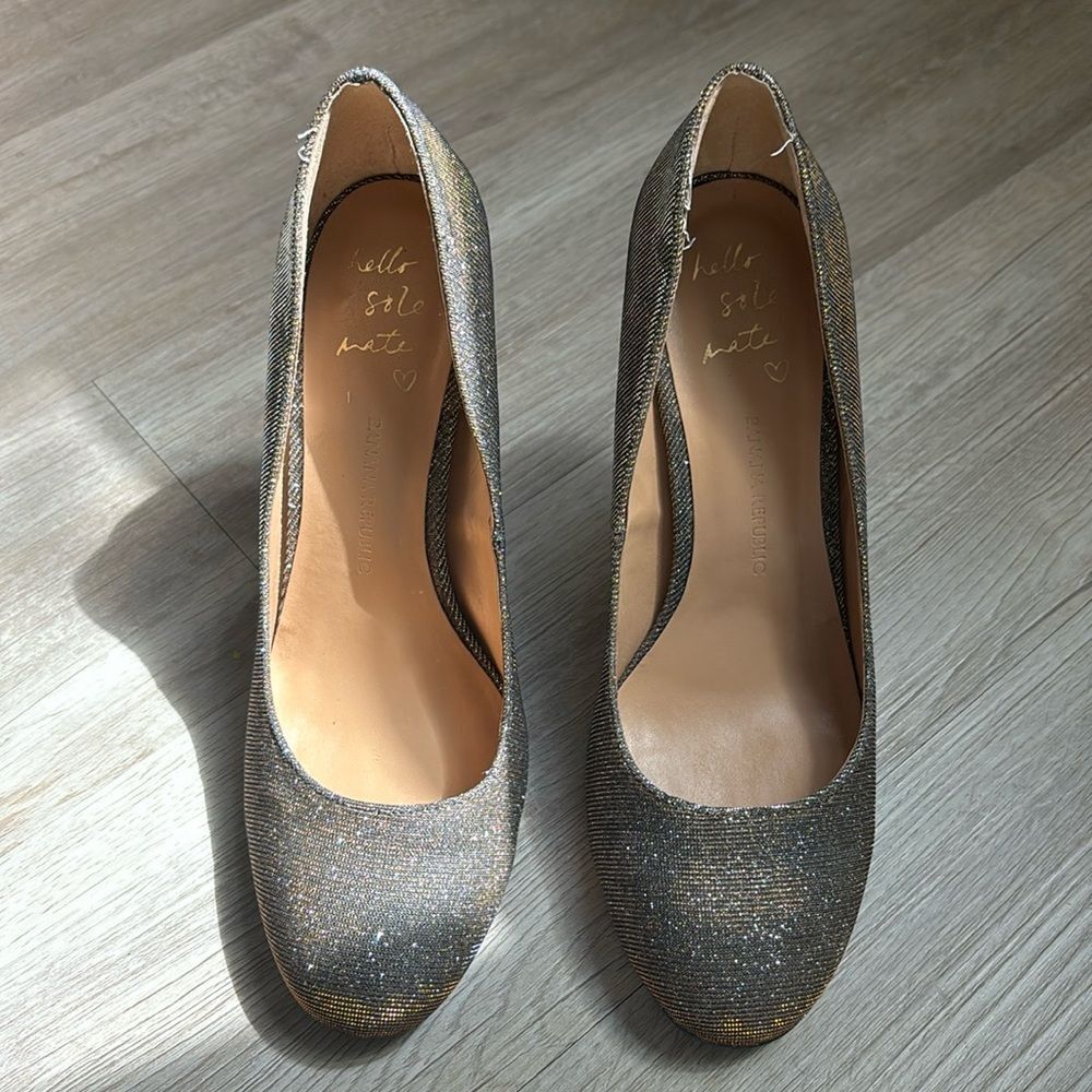 Banana Republic Womens Glitter Gold/silver Chameleon Round Toe Heels Siz…